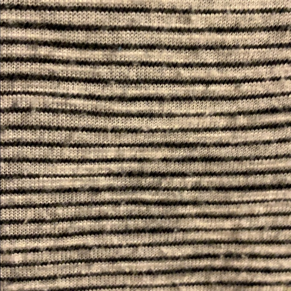 basic tee - Picture 2 of 2